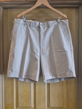Polo Ralph Lauren The Philip Short Mens Size 40 Khaki Tan Color 100% Cotton NWT